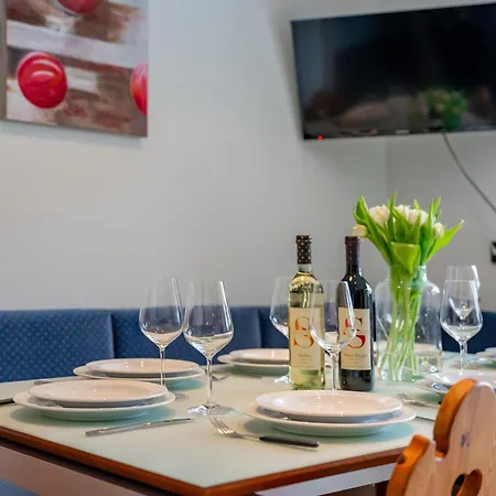 Residenz Am Erzbach 2a 아파트 *